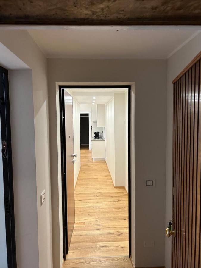 Moscova Luxury Bruno Apartment Milaan Buitenkant foto